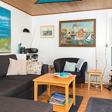 5 Person In Thyborøn